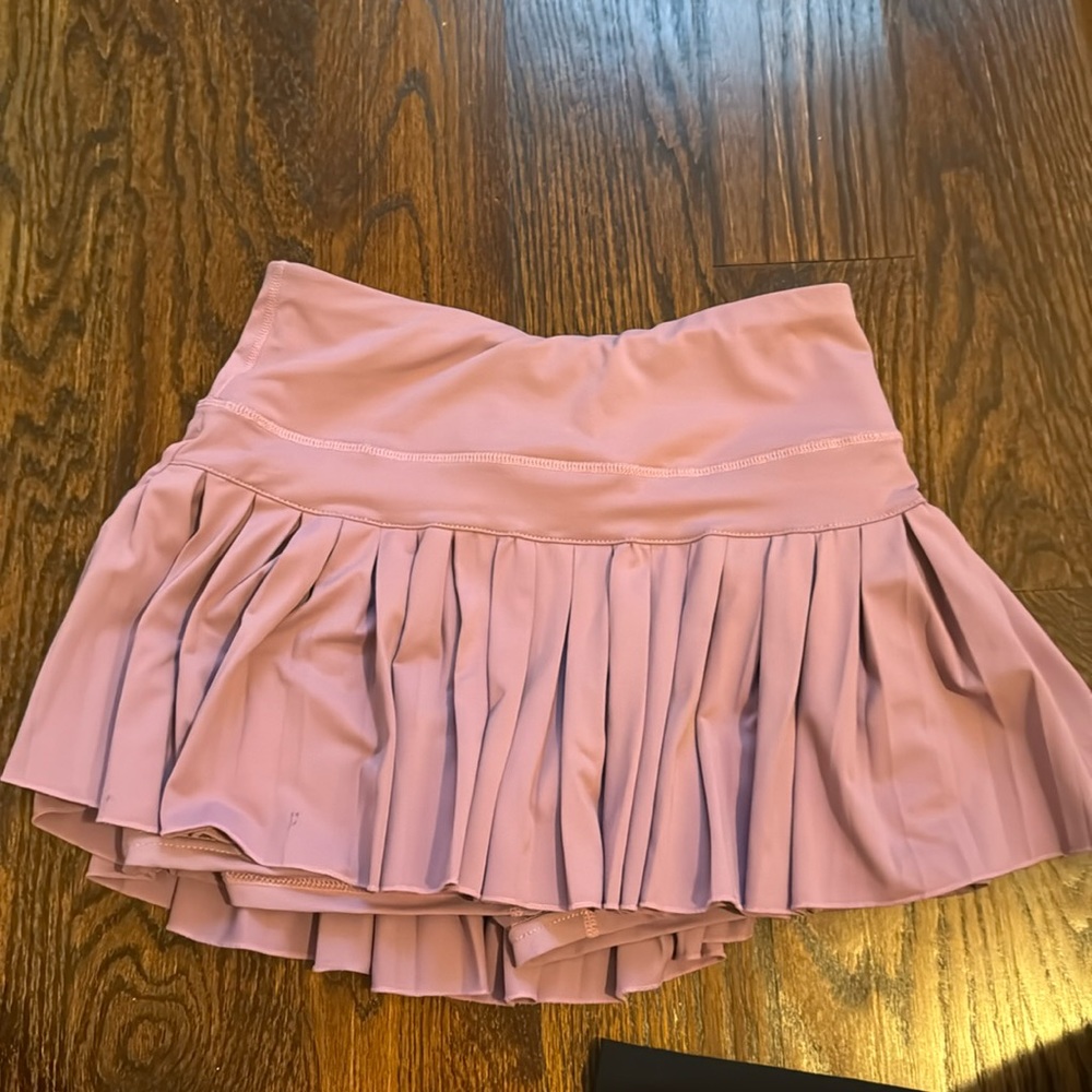 Goldhinge skirt